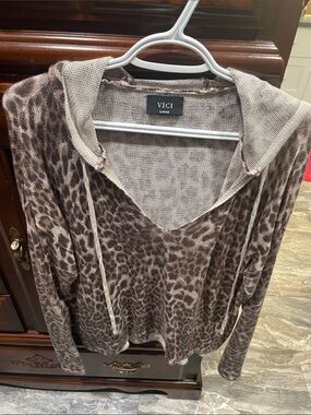 VICI Leopard-Print Hooded Knit Top - Taupe